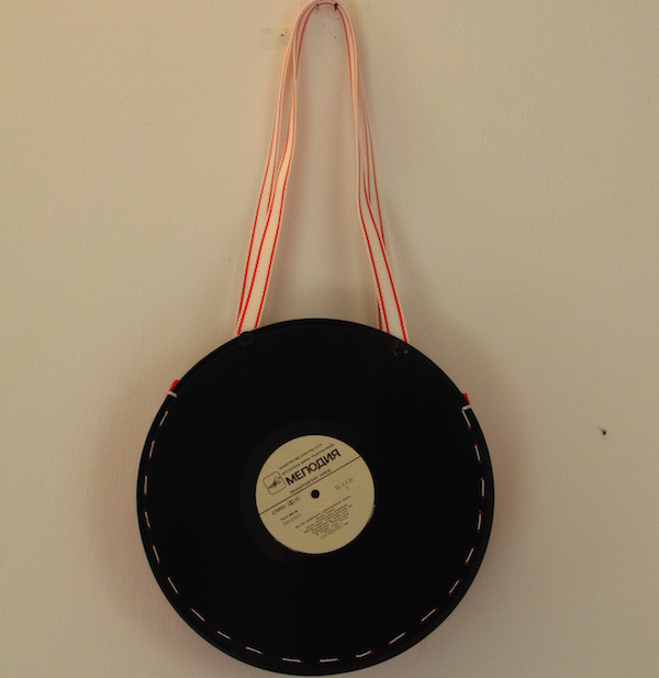 Vinyl Record Purse Accessory  Rock and roll artists, Vinyl records, Shell  purse